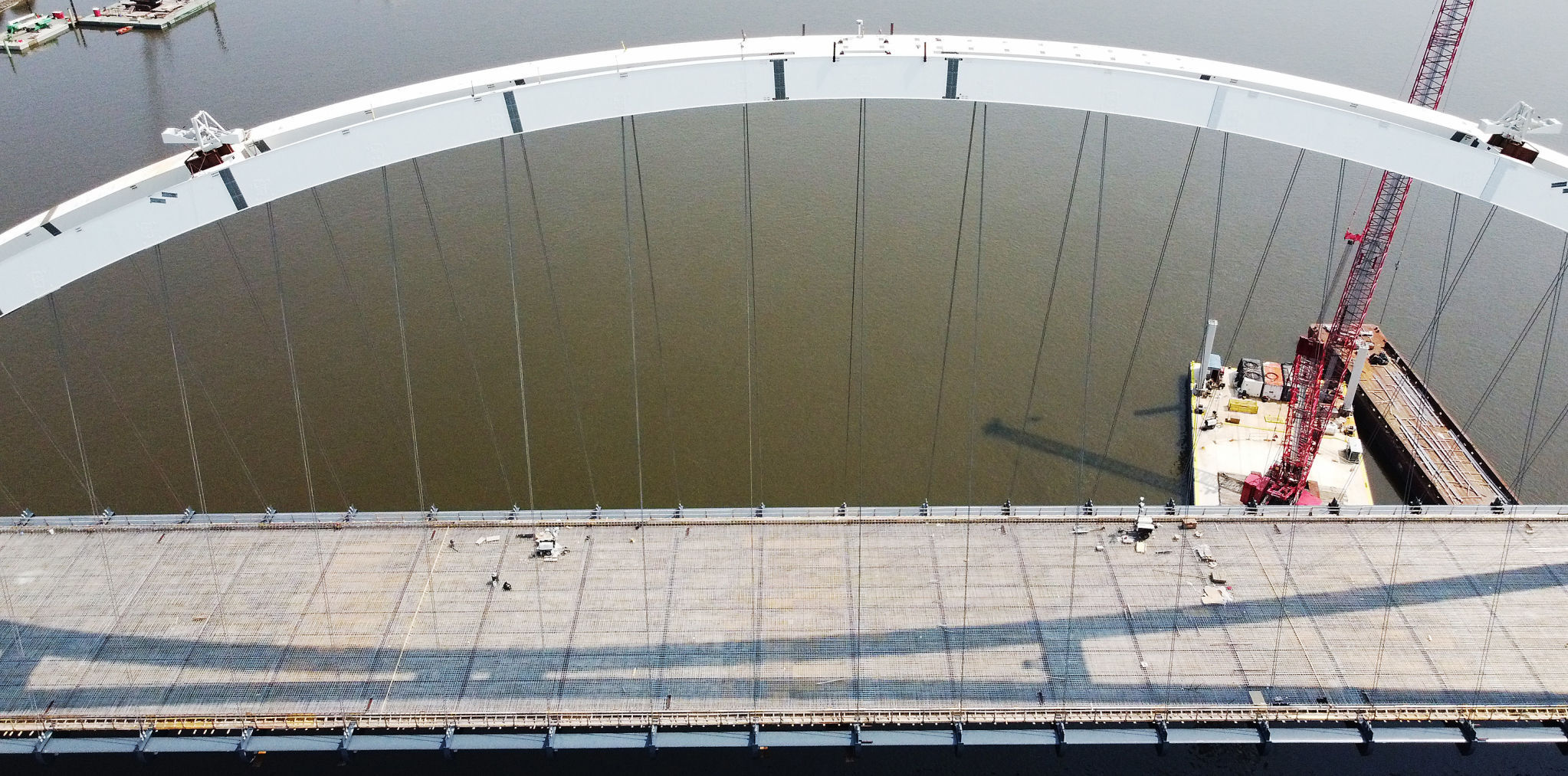 082520-qc-nws-bridge-007